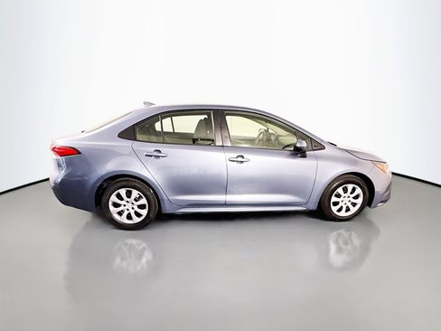 Used 2022 Toyota Corolla LE FWD image 11