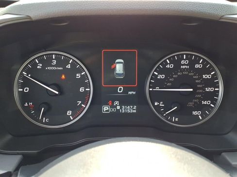 Used 2024 Subaru Crosstrek 2.0i Premium image 6