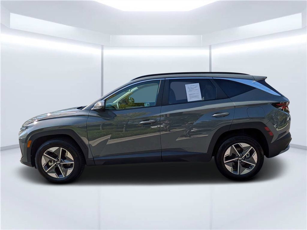 Certified 2025 Hyundai Tucson SEL AWD/4WD image 7