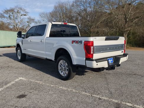 Certified 2022 Ford F250 Limited w/ FX4 Off-Road Package image 5