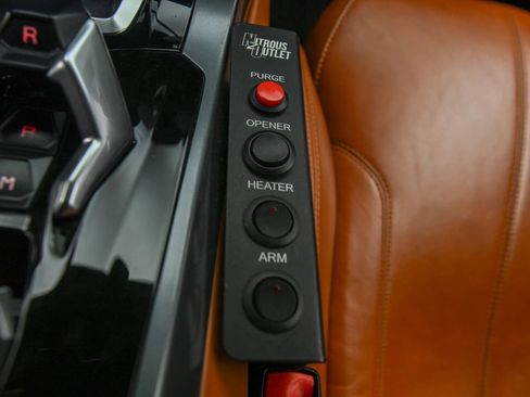 Used 2015 Lamborghini Huracan LP 610-4 AWD/4WD image 19