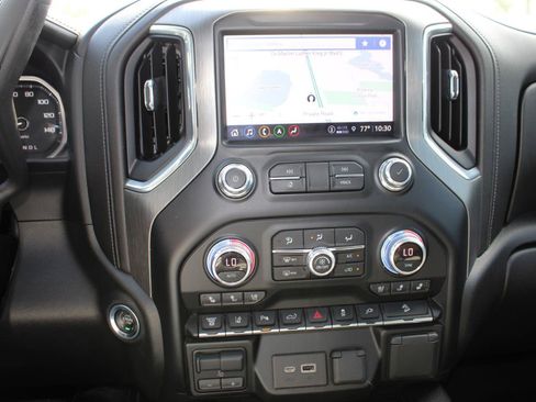 Used 2022 GMC Sierra 2500 Denali AWD/4WD image 27