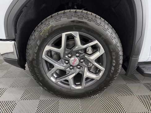New 2026 GMC Sierra 1500 SLT w/ SLT Premium Plus Package AWD/4WD image 9