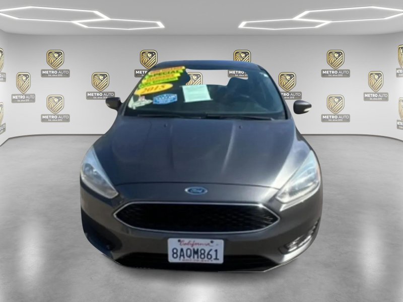Used 2015 Ford Focus SE FWD image 12