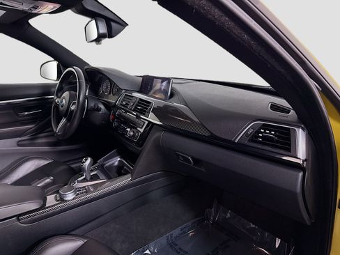Used 2019 BMW M4 Coupe w/ Competition Package RWD image 28