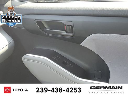 Used 2023 Toyota Highlander LE FWD image 29