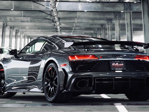 Used 2023 Audi R8 V10 GT RWD image 7