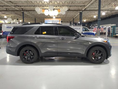 Used 2020 Ford Explorer ST w/ ST Street Pack AWD/4WD image 7