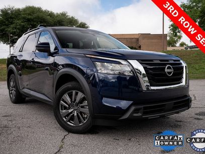 Used 2023 Nissan Pathfinder SV