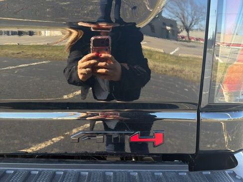 New 2026 GMC Sierra 2500 AT4 image 22