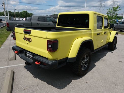 Used 2024 Jeep Gladiator Mojave AWD/4WD image 7