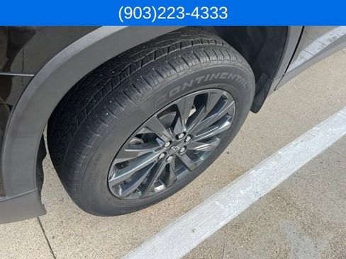 Used 2023 Chevrolet Traverse RS w/ LPO, Floor Liner Package FWD image 8