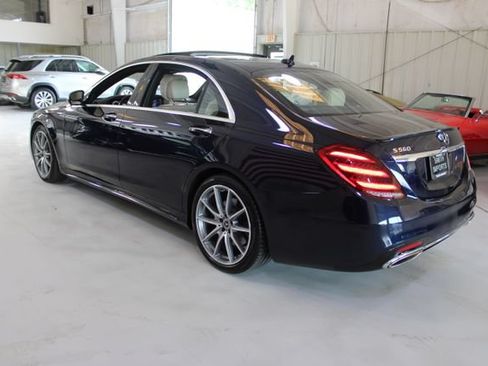 Used 2020 Mercedes-Benz S 560 Sedan w/ AMG Line Exterior image 45