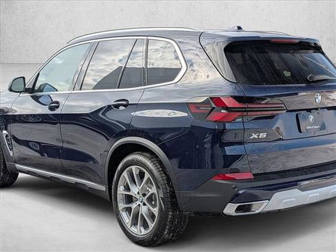 New 2026 BMW X5 xDrive40i w/ Climate Comfort Package AWD/4WD image 8