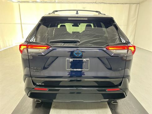 Used 2023 Toyota RAV4 SE image 21