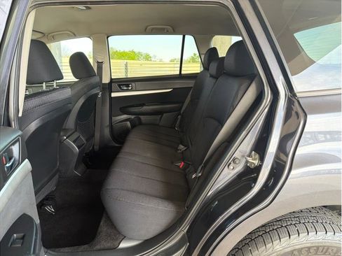 Used 2012 Subaru Outback 2.5i Premium image 11