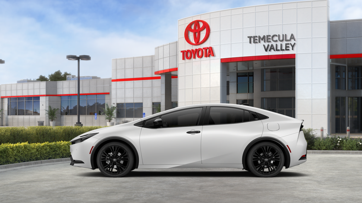 New 2027 Toyota Prius FWD image 6
