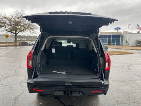 New 2026 Ford Expedition Max Active AWD/4WD image 9