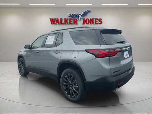 Used 2023 Chevrolet Traverse RS FWD image 5