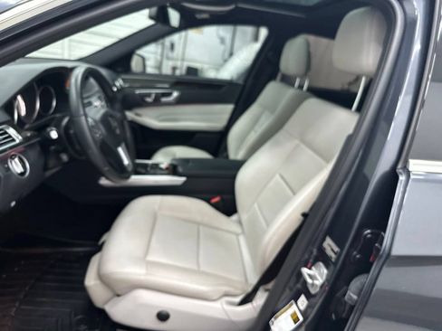 Used 2014 Mercedes-Benz E 350 4MATIC Sedan image 21
