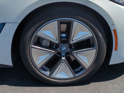 Used 2023 BMW i4 eDrive40 w/ Premium Package RWD image 13
