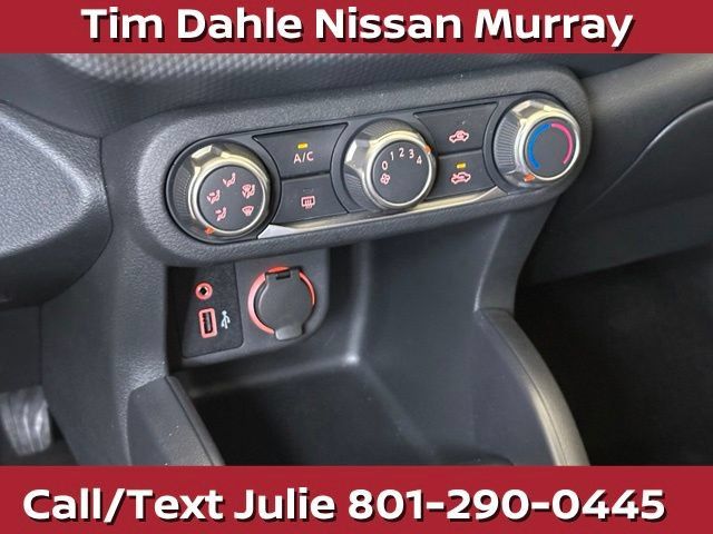 Used 2025 Nissan Kicks Play S FWD image 29