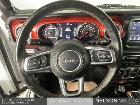Used 2018 Jeep Wrangler Unlimited Rubicon w/ Dual Top Group image 43