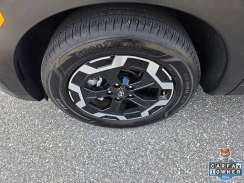 Used 2025 Hyundai Santa Fe SEL FWD image 13
