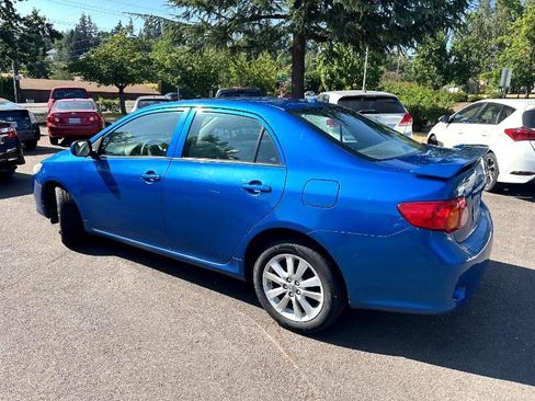 Used 2010 Toyota Corolla LE image 5