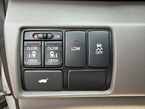 Used 2015 Honda Odyssey EX-L image 26