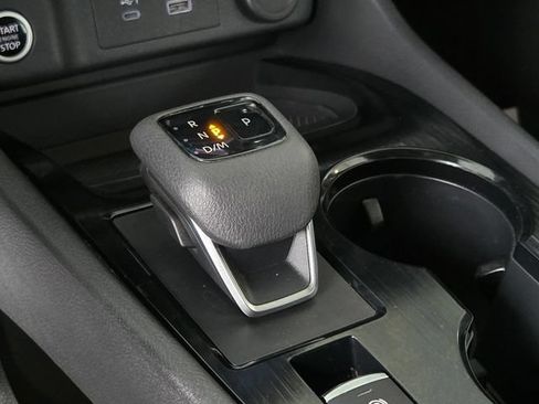 Used 2023 Nissan Rogue SV AWD/4WD image 28