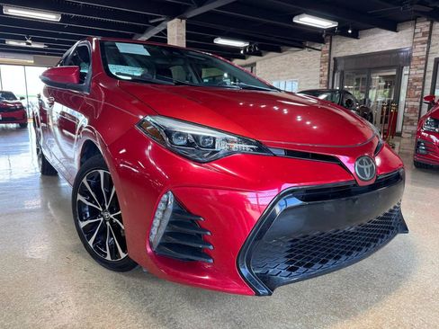 Used 2019 Toyota Corolla SE FWD image 1