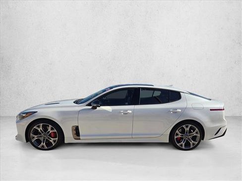 Used 2020 Kia Stinger GT1 image 9