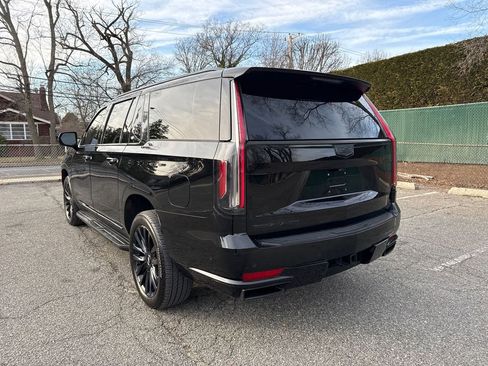 Used 2023 Cadillac Escalade ESV Premium Luxury image 6