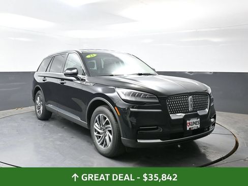 Used 2023 Lincoln Aviator AWD image 5