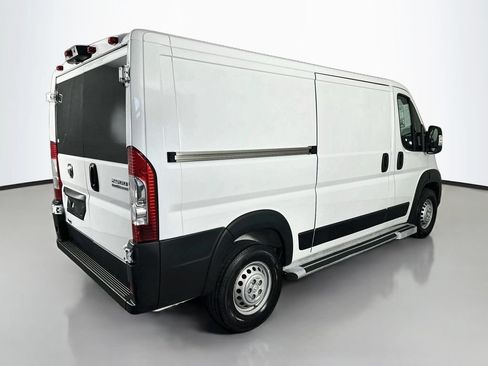 Used 2025 RAM ProMaster 2500 w/ U-Haul Equipment Group FWD image 7