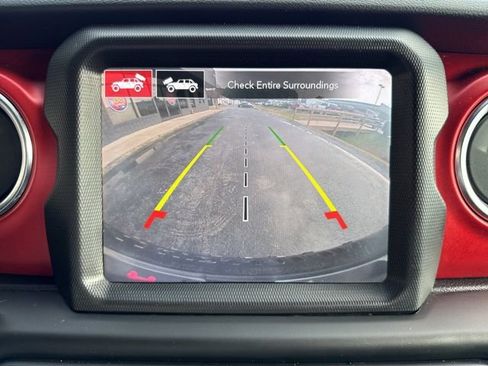 Used 2021 Jeep Wrangler Unlimited Rubicon image 20