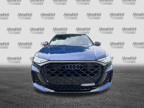 Certified 2025 Audi RS Q8 performance AWD/4WD image 3