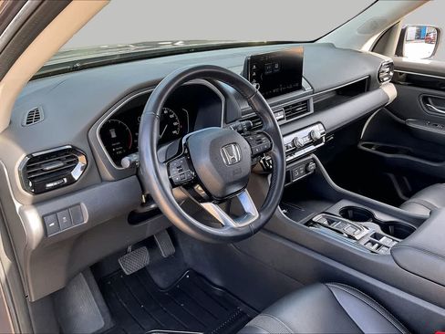 Used 2023 Honda Pilot EX-L image 17