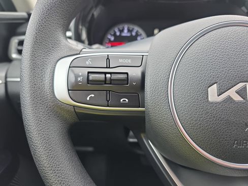 Used 2023 Kia K5 LXS image 16
