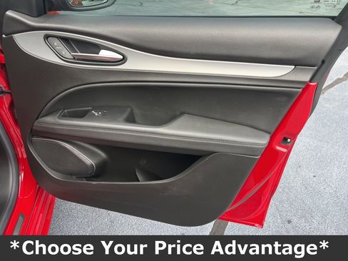 Used 2022 Alfa Romeo Stelvio Veloce image 28