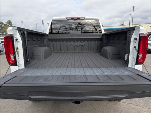 Used 2024 GMC Sierra 1500 AT4X w/ AT4X AEV Edition image 21