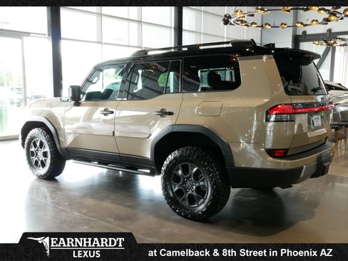 Used 2024 Lexus GX 550 AWD/4WD image 13