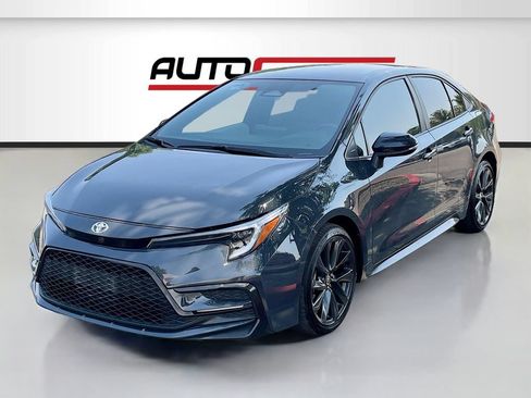 Used 2024 Toyota Corolla SE FWD image 3
