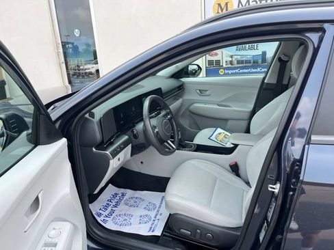 Used 2025 Hyundai Kona SEL AWD/4WD image 9
