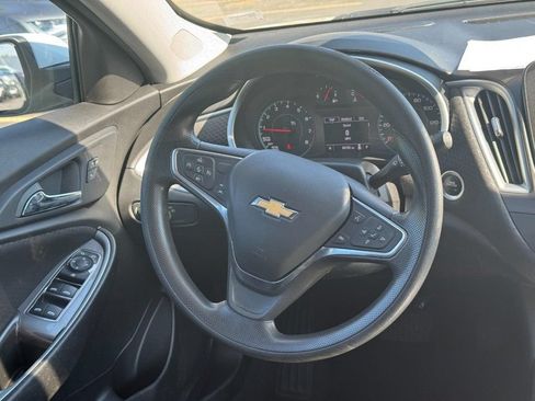 Used 2024 Chevrolet Malibu LT FWD image 17