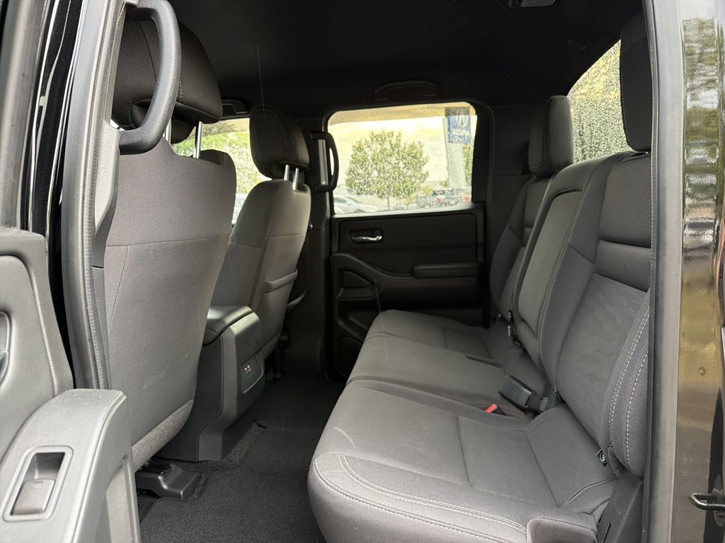 Used 2023 Nissan Frontier SV w/ Midnight Edition Package AWD/4WD image 12