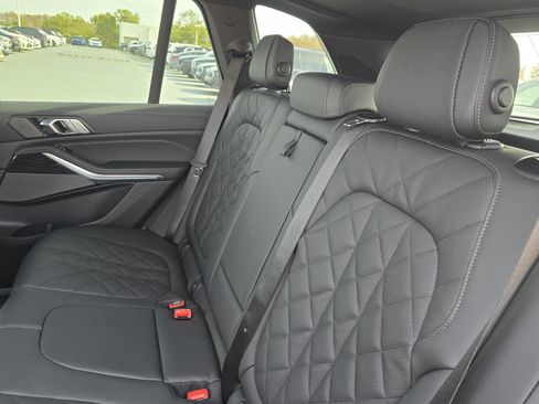 New 2026 BMW X5 sDrive40i w/ M Sport Package image 13
