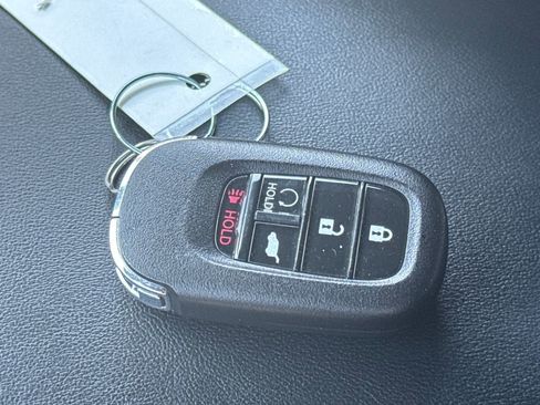 Used 2024 Honda HR-V Sport image 27