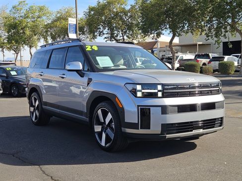 Certified 2024 Hyundai Santa Fe Limited image 3